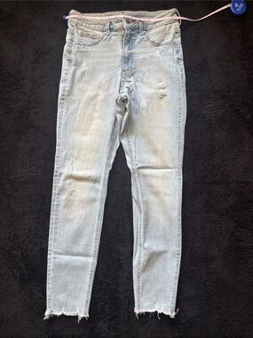 H&M Tapered Ankle Raw Hem Distressed Jeans